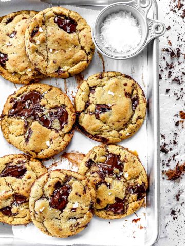 Vegan chocolate chip cookies