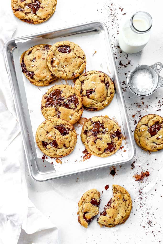 Vegan chocolate chip cookies