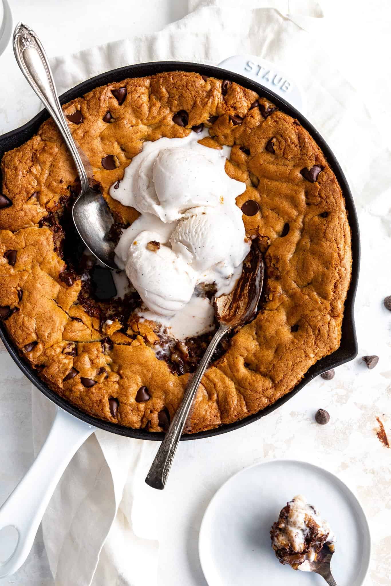 Vegan Skillet Chocolate Chip Cookie Vegan Skillet Chocolate Chip Cookie