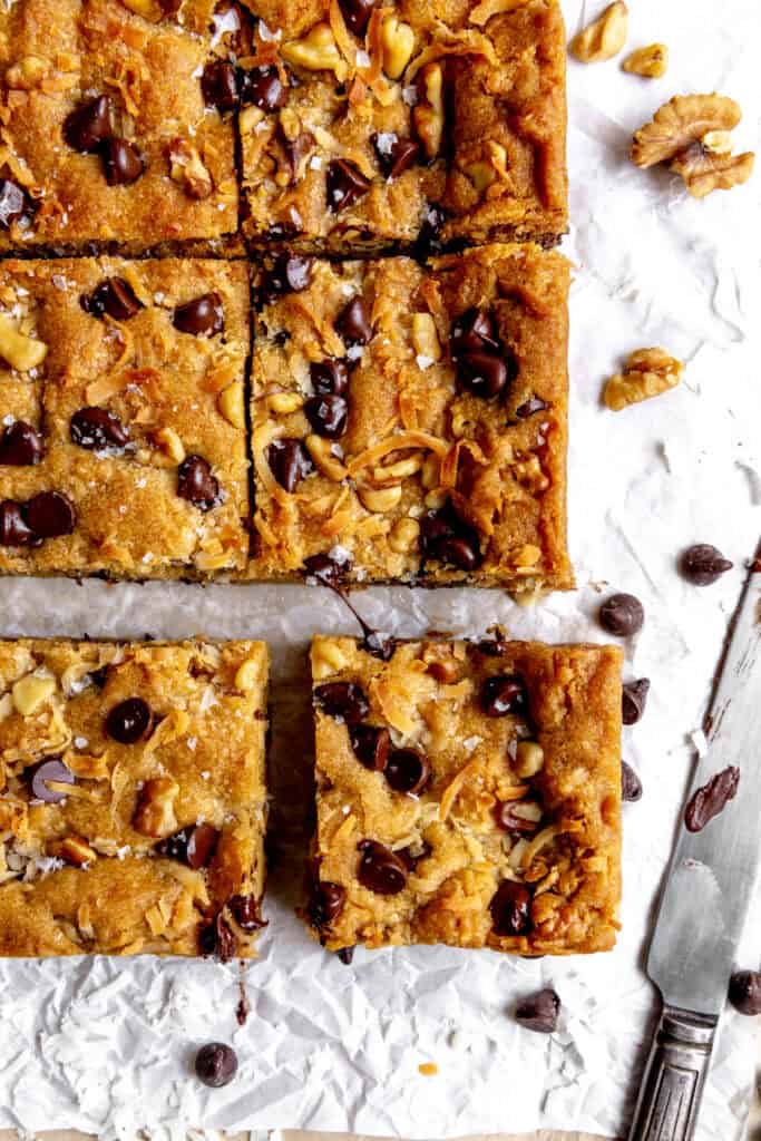 Vegan blondie squares and a knife.